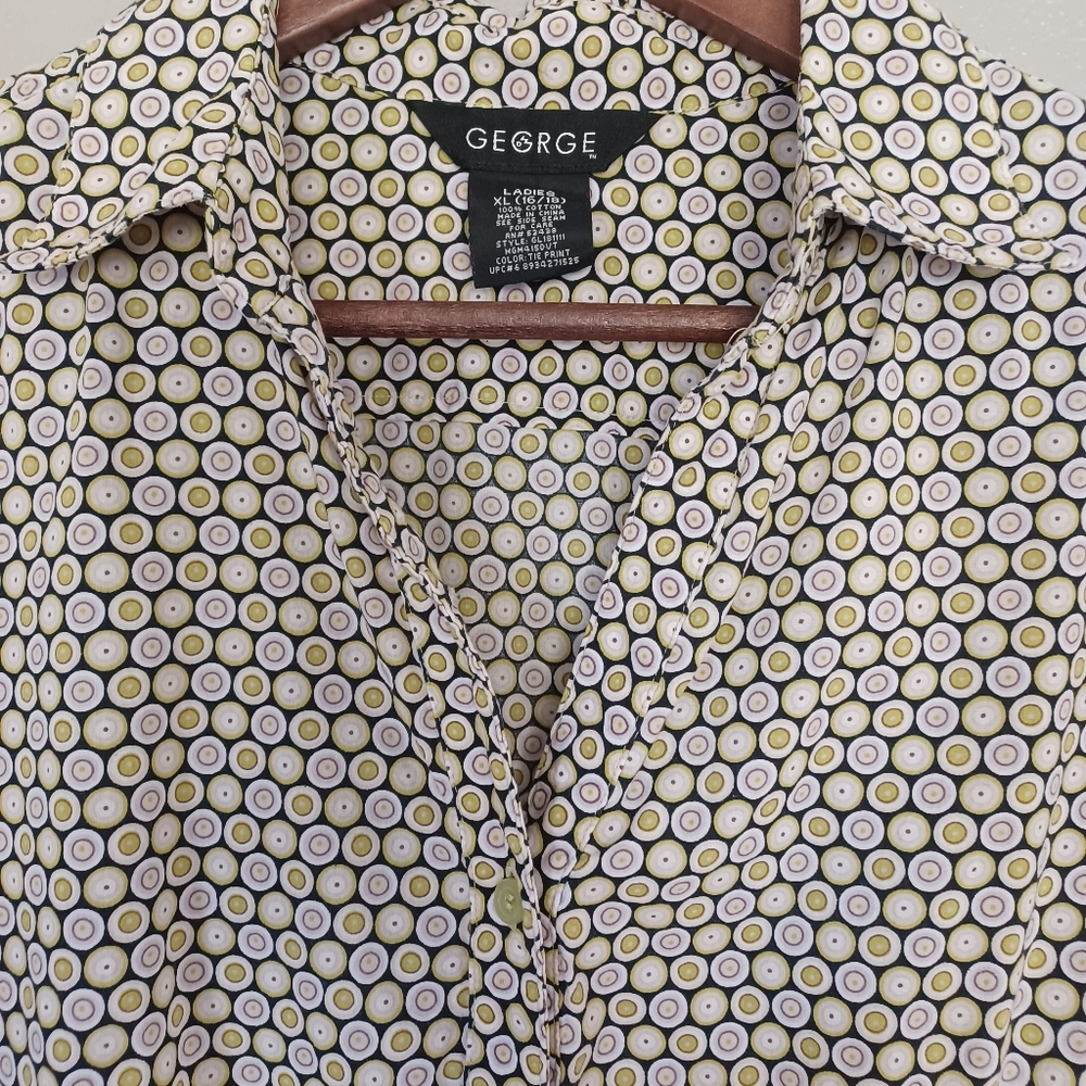 George Women’s Green Multicolored Circle Print Button Down Blouse - Size XL - Picture 3 of 6